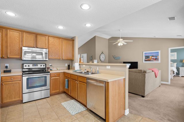 854 Riverward Dr., Myrtle Beach, SC 29588