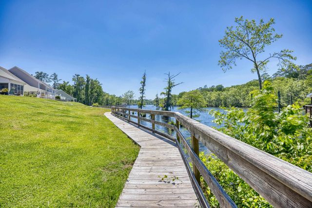 854 Riverward Dr., Myrtle Beach, SC 29588