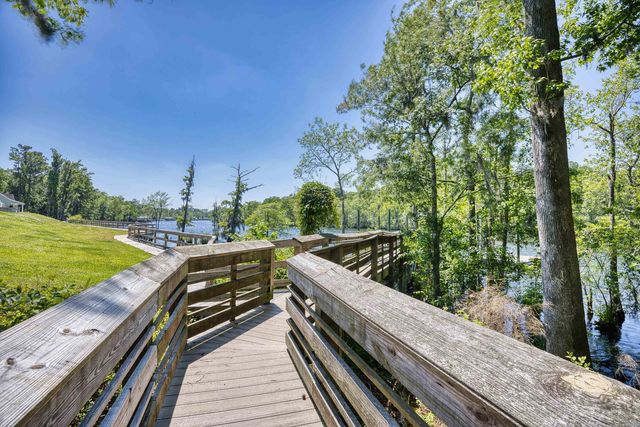 854 Riverward Dr., Myrtle Beach, SC 29588