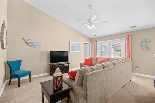 854 Riverward Dr., Myrtle Beach, SC 29588