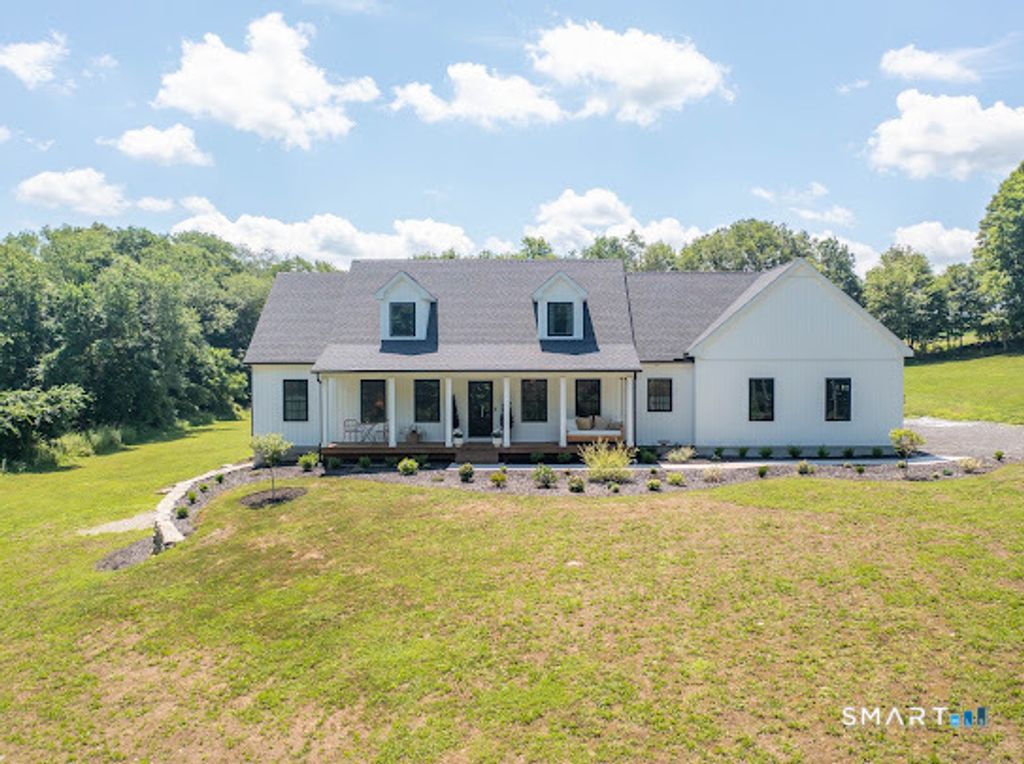 61 Beecher Road, Brooklyn, CT 06234