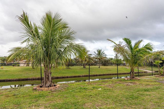 2108 SW Monterrey Lane, Port St. Lucie, FL 34953
