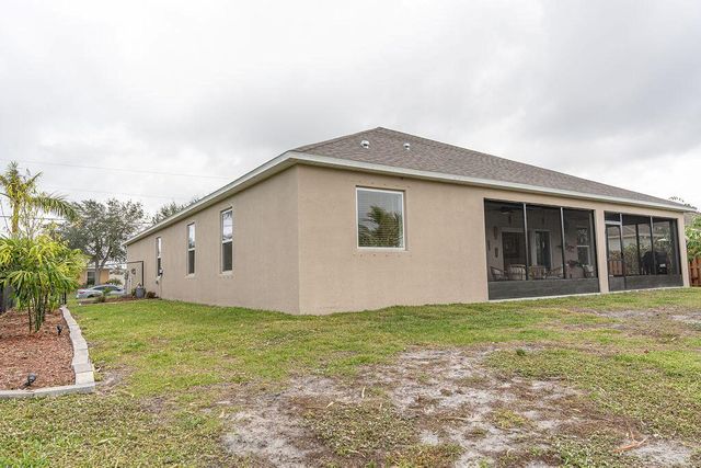 2108 SW Monterrey Lane, Port St. Lucie, FL 34953