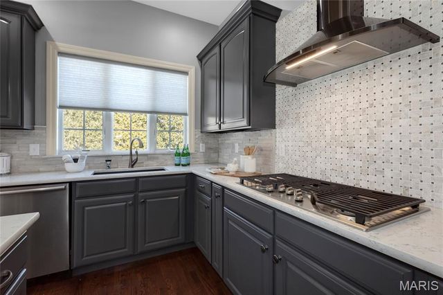 12765 Zacharys Ridge, Sunset Hills, MO 63127