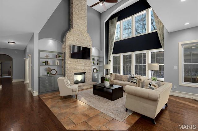 12765 Zacharys Ridge, Sunset Hills, MO 63127