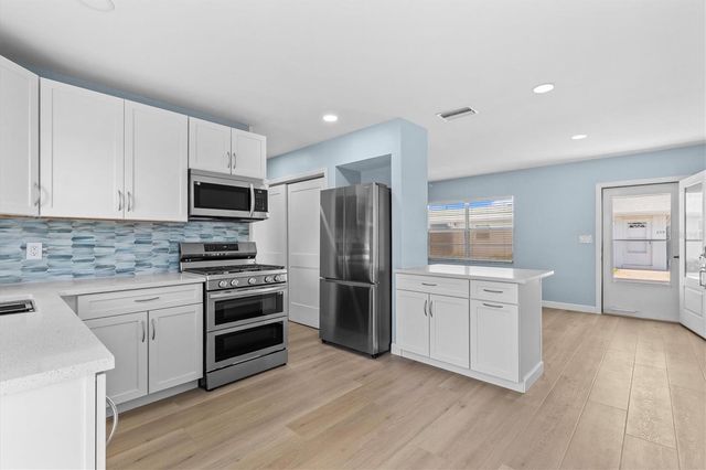 12400 PARK BOULEVARD 210, Seminole, FL 33772