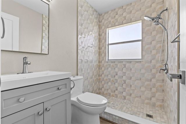 12400 PARK BOULEVARD 210, Seminole, FL 33772