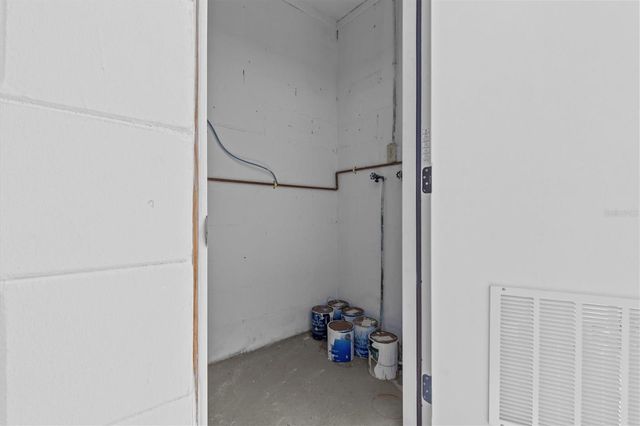 12400 PARK BOULEVARD 210, Seminole, FL 33772