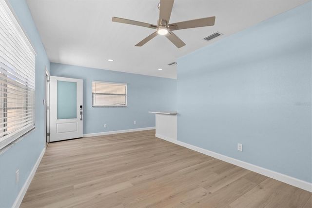 12400 PARK BOULEVARD 210, Seminole, FL 33772