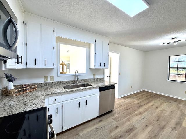 1704 Lafollette Rd, Slocomb, AL 36375