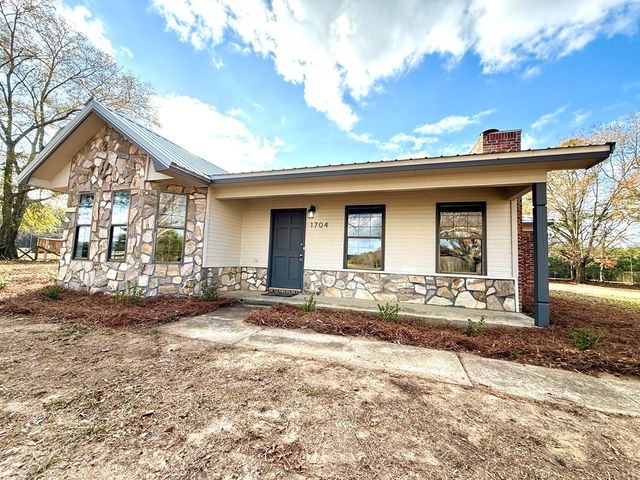 1704 Lafollette Rd, Slocomb, AL 36375