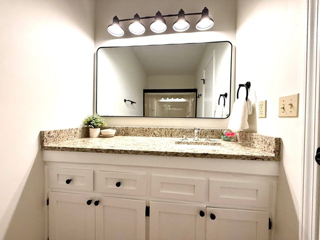 1704 Lafollette Rd, Slocomb, AL 36375