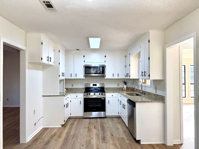 1704 Lafollette Rd, Slocomb, AL 36375