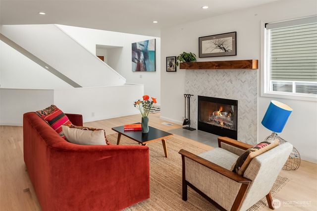 3309 37th Place S, Seattle, WA 98144