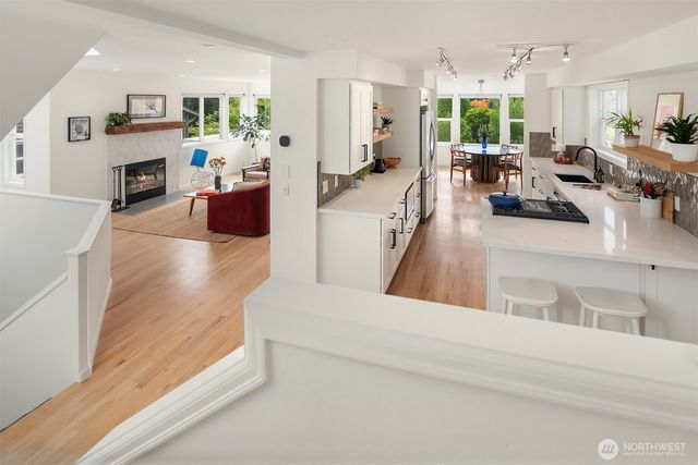 3309 37th Place S, Seattle, WA 98144