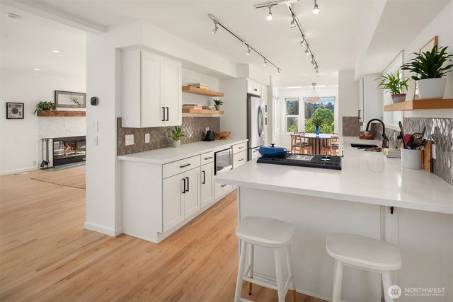 3309 37th Place S, Seattle, WA 98144