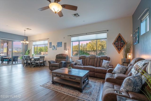 10528 S Coyote Melon Loop, Vail, AZ 85641