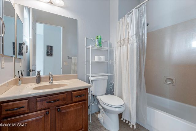 10528 S Coyote Melon Loop, Vail, AZ 85641