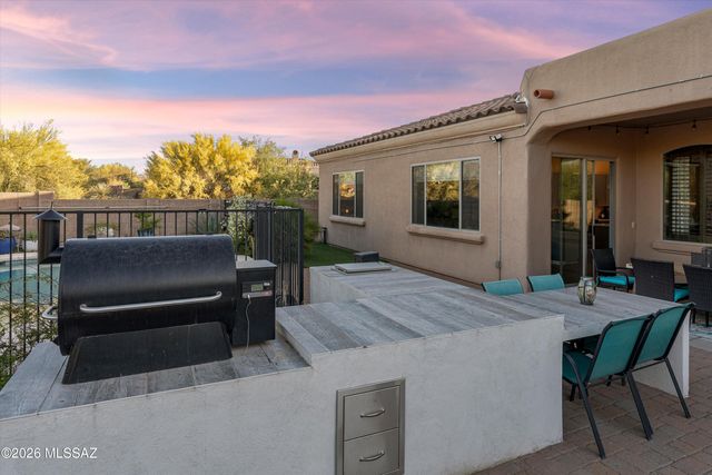 10528 S Coyote Melon Loop, Vail, AZ 85641