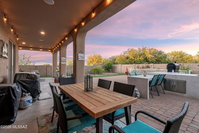 10528 S Coyote Melon Loop, Vail, AZ 85641