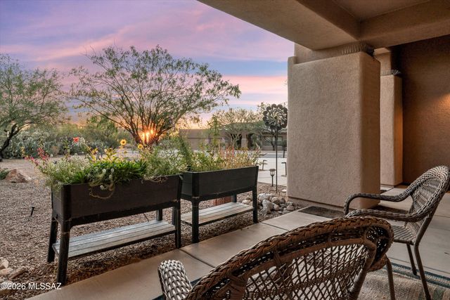 10528 S Coyote Melon Loop, Vail, AZ 85641