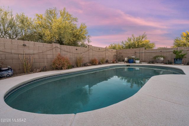 10528 S Coyote Melon Loop, Vail, AZ 85641