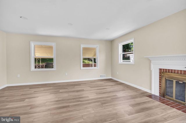 7536 ABBINGTON DR, Oxon Hill, MD 20745