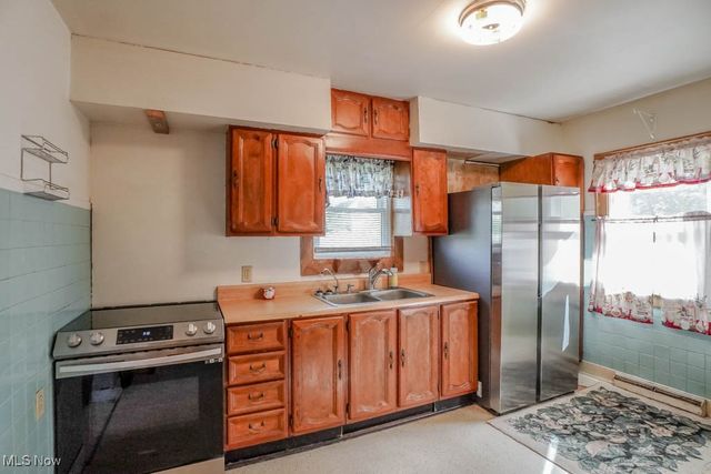 2000 Prairie College Street SW, Canton, OH 44706