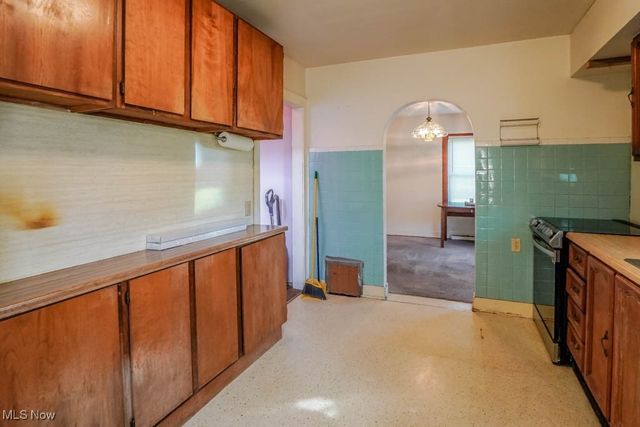 2000 Prairie College Street SW, Canton, OH 44706