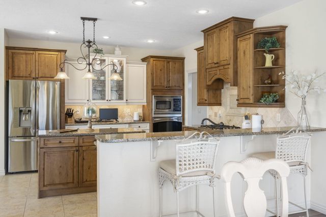 122 Arabian Way, Saddlebrooke, MO 65630