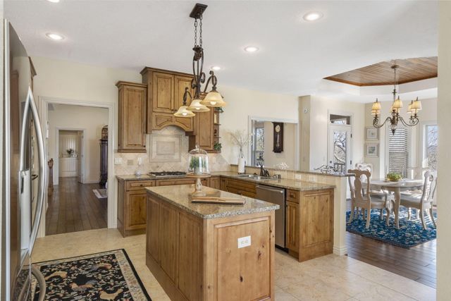 122 Arabian Way, Saddlebrooke, MO 65630