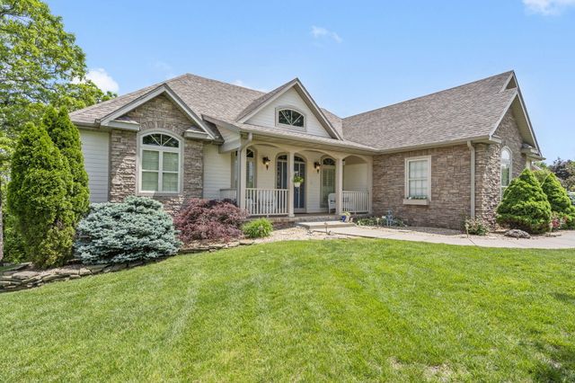 122 Arabian Way, Saddlebrooke, MO 65630