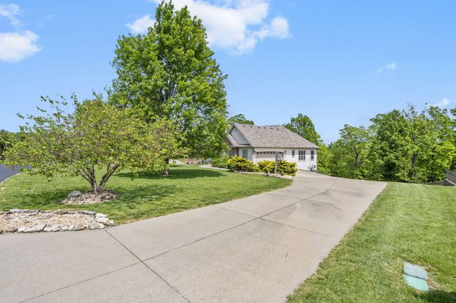 122 Arabian Way, Saddlebrooke, MO 65630
