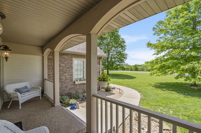 122 Arabian Way, Saddlebrooke, MO 65630