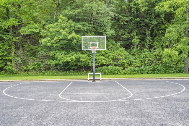 122 Arabian Way, Saddlebrooke, MO 65630