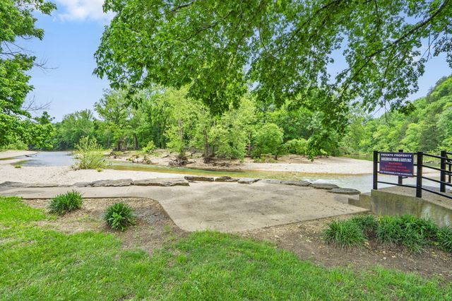 122 Arabian Way, Saddlebrooke, MO 65630