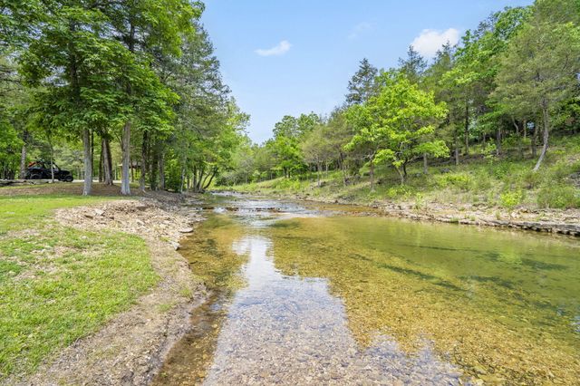 122 Arabian Way, Saddlebrooke, MO 65630