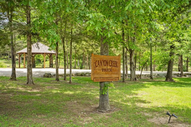 122 Arabian Way, Saddlebrooke, MO 65630