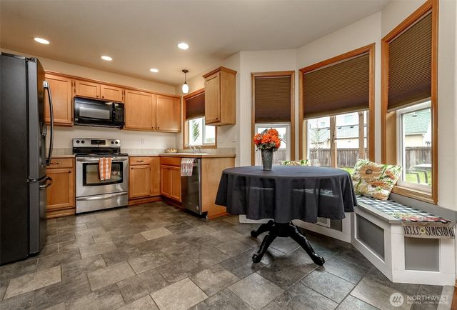 231 Easton Avenue W, Eatonville, WA 98328