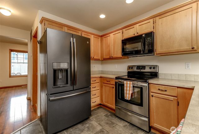 231 Easton Avenue W, Eatonville, WA 98328