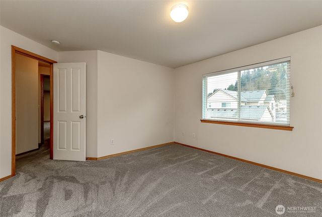 231 Easton Avenue W, Eatonville, WA 98328