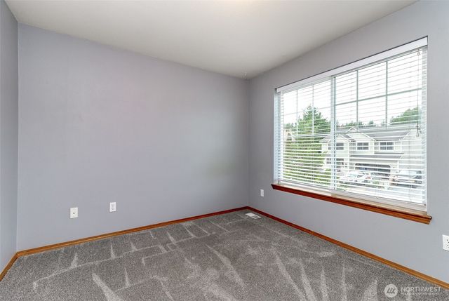 231 Easton Avenue W, Eatonville, WA 98328