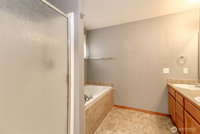 231 Easton Avenue W, Eatonville, WA 98328