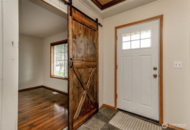 231 Easton Avenue W, Eatonville, WA 98328