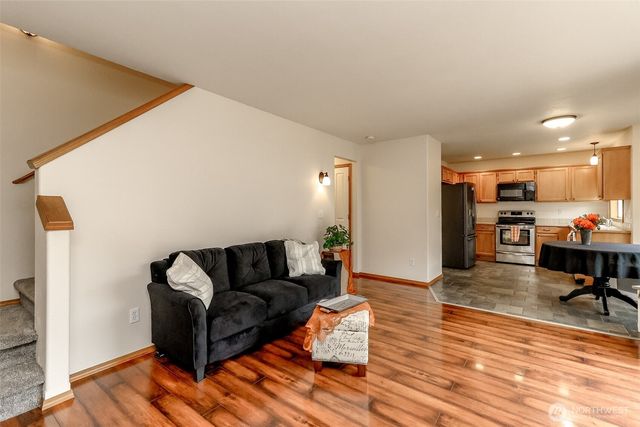 231 Easton Avenue W, Eatonville, WA 98328