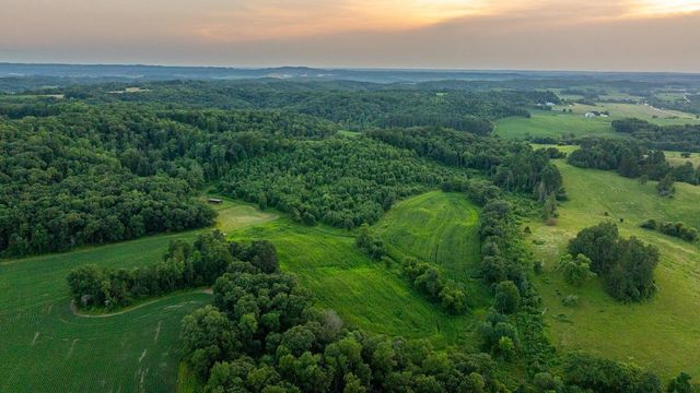 N34701 County Road S, Preston Twp, WI 54616