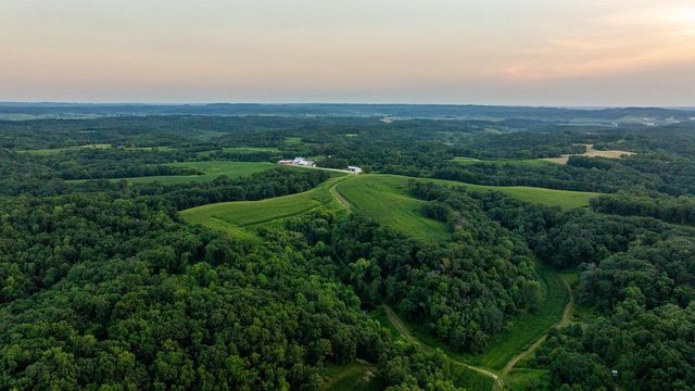 N34701 County Road S, Preston Twp, WI 54616