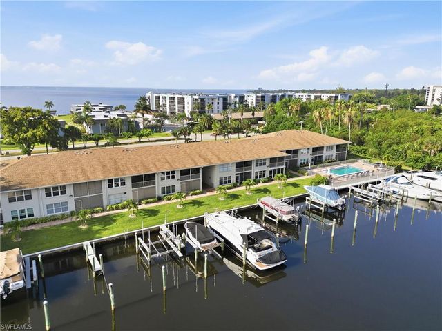 3371 N Key DR 105, North Fort Myers, FL 33903