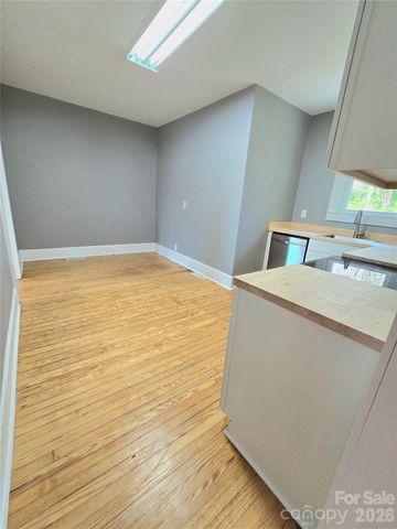 121 Falls Road, Badin, NC 28009