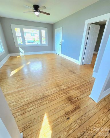 121 Falls Road, Badin, NC 28009